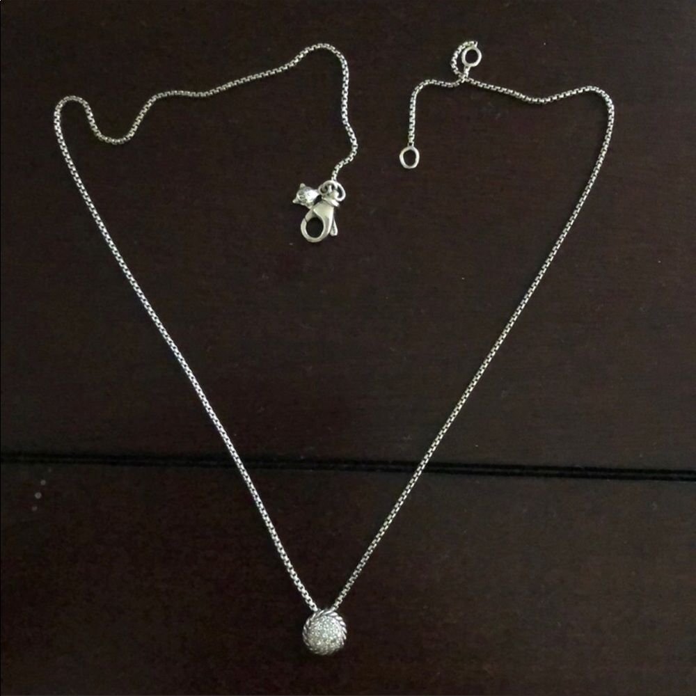 DY petite diamond necklace